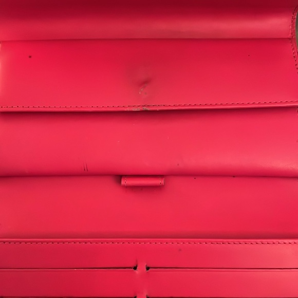 LOUIS VUITTON Rare Fuchsia Monogram Vernis Wallet- Preowned - Picture 5 of 13